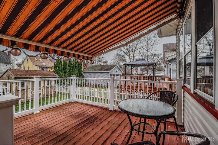 Property Photo:  544 W Meadow Avenue W  NJ 07065 