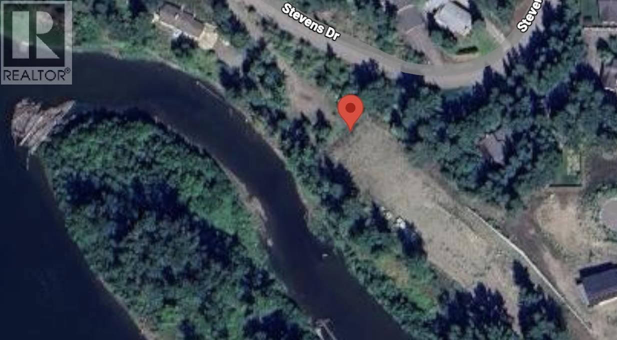 Property Photo:  4196 Stevens Drive  BC V2K 1E3 
