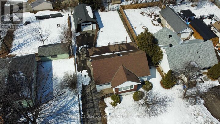 Photo de la propriété: 215 Princess Street West ON P1B 6C4