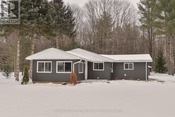 460 Wellington Street — photo 1