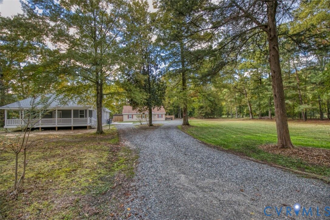 Property Photo:  205 Neck O Land Road  VA 23185 
