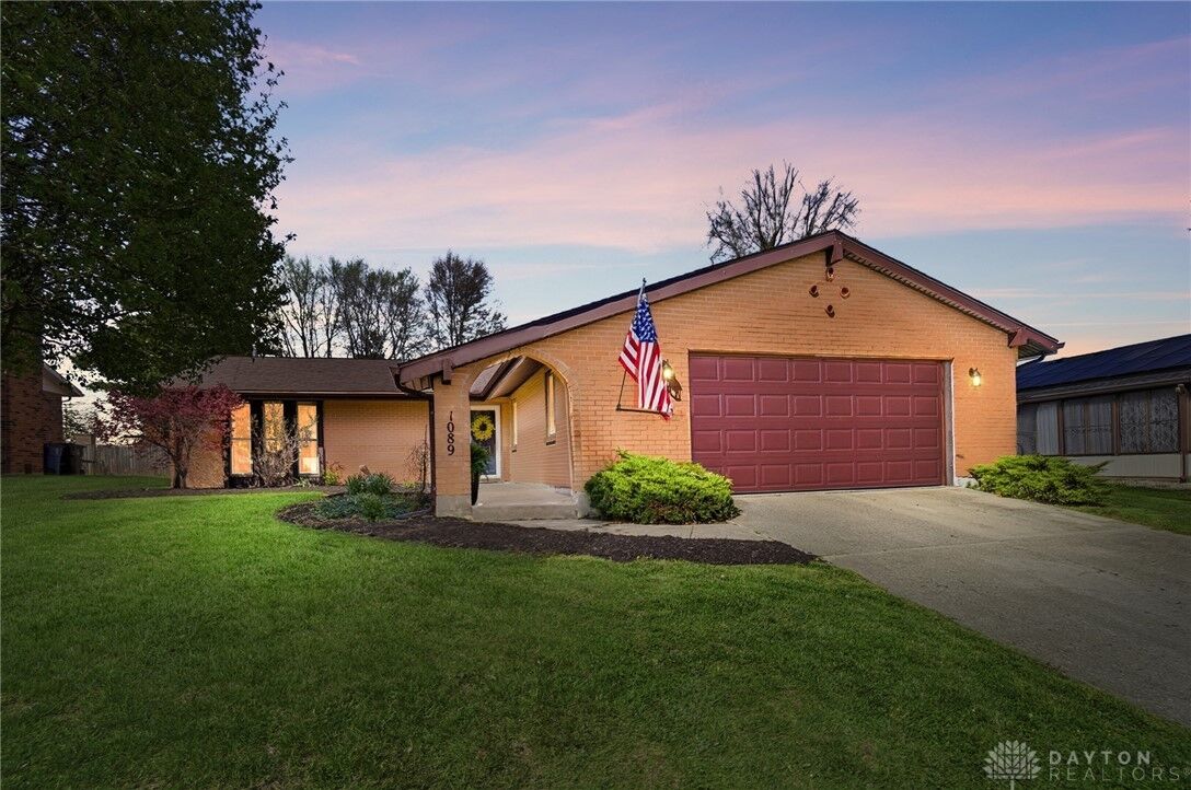 Property Photo:  1089 Jefferson Drive  OH 45177 