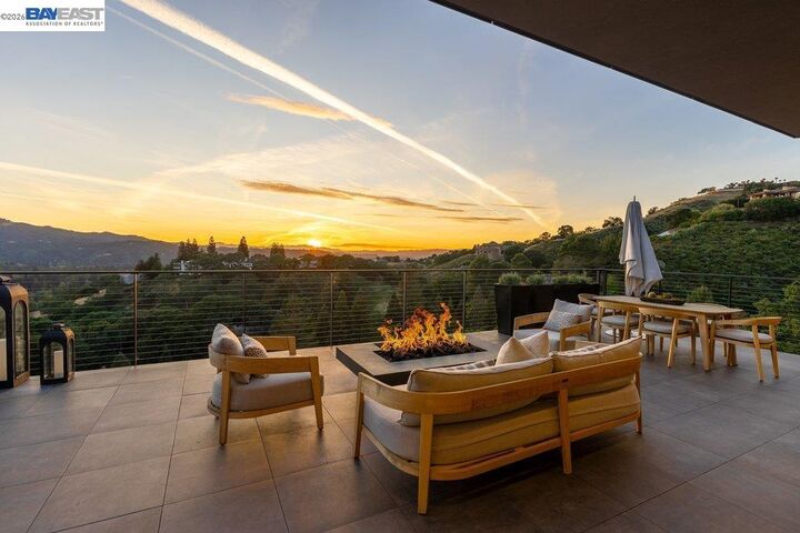 Property Photo:  2525 Biltmore Dr  CA 94507 