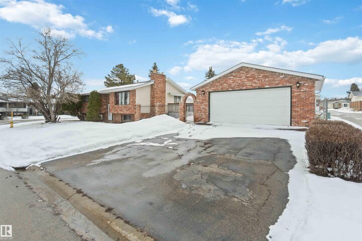 Photo de la propriété:  50 Westview Crescent  AB T7X 1K8 