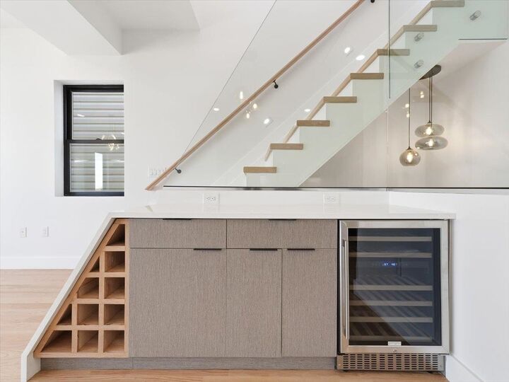 Property Photo:  81 Lexington Ave 2  NJ 07304 