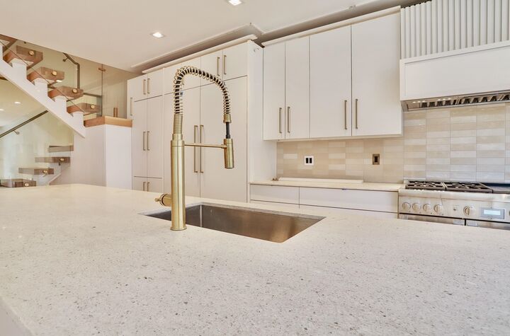 Property Photo:  87 Jefferson St 1  NJ 07030 