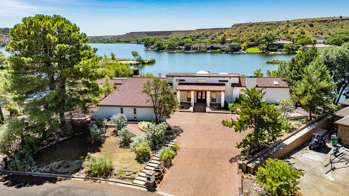 Property Photo:  5 W Lakeshore Drive  TX 79366 