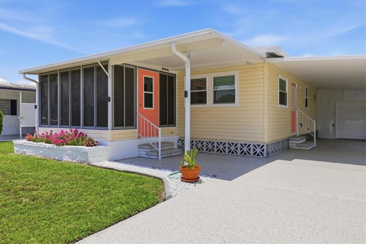 Property Photo:  1205 45th Avenue Drive E  FL 34222 