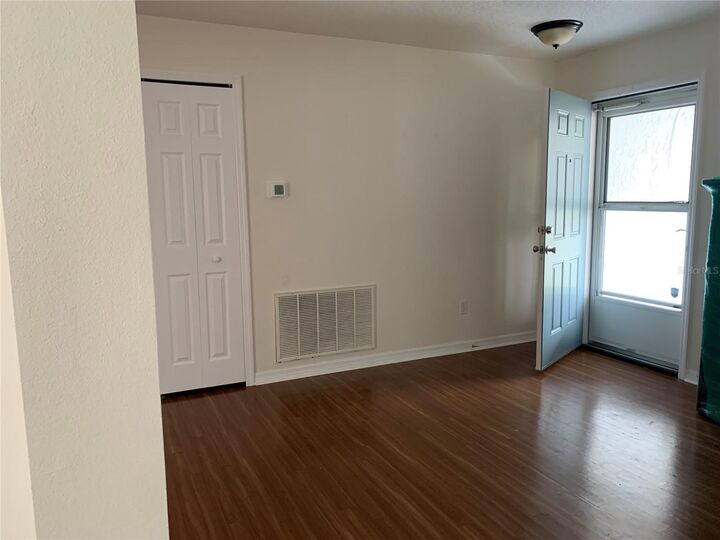 Property Photo: 1385 San Diego Court FL 32708