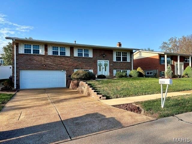 Property Photo:  3233 Hedgetree Lane  MO 63129 