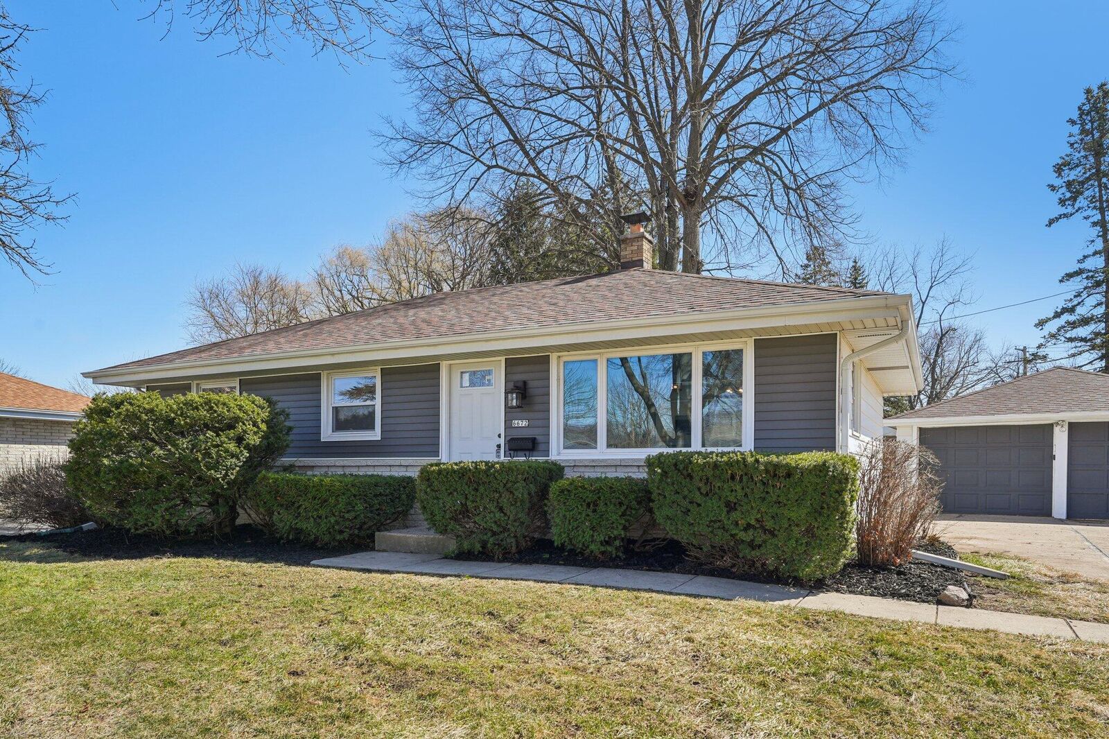 Property Photo:  6672 N Hastings St  WI 53224 