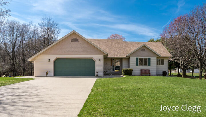 Property Photo:  4596 Jack Pine Drive  MI 49423 
