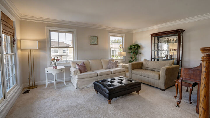 Property Photo:  1119 Stratford Lane  IL 60047 