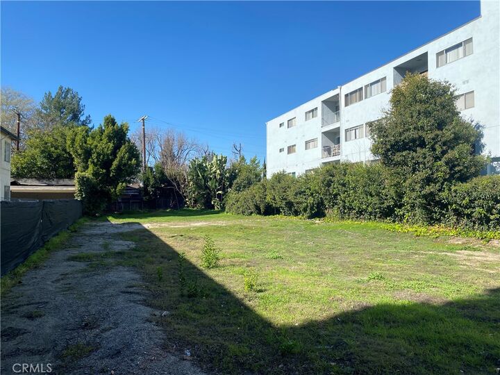 Property Photo: 4615 Fulton Avenue CA 91423