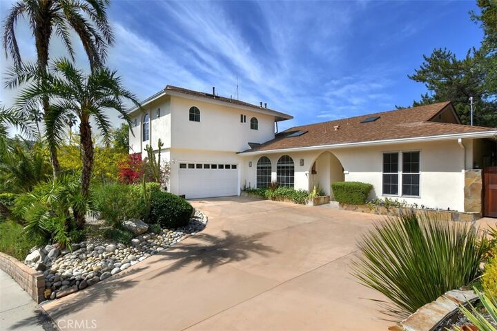 Property Photo: 3935 Bon Homme CA 91302