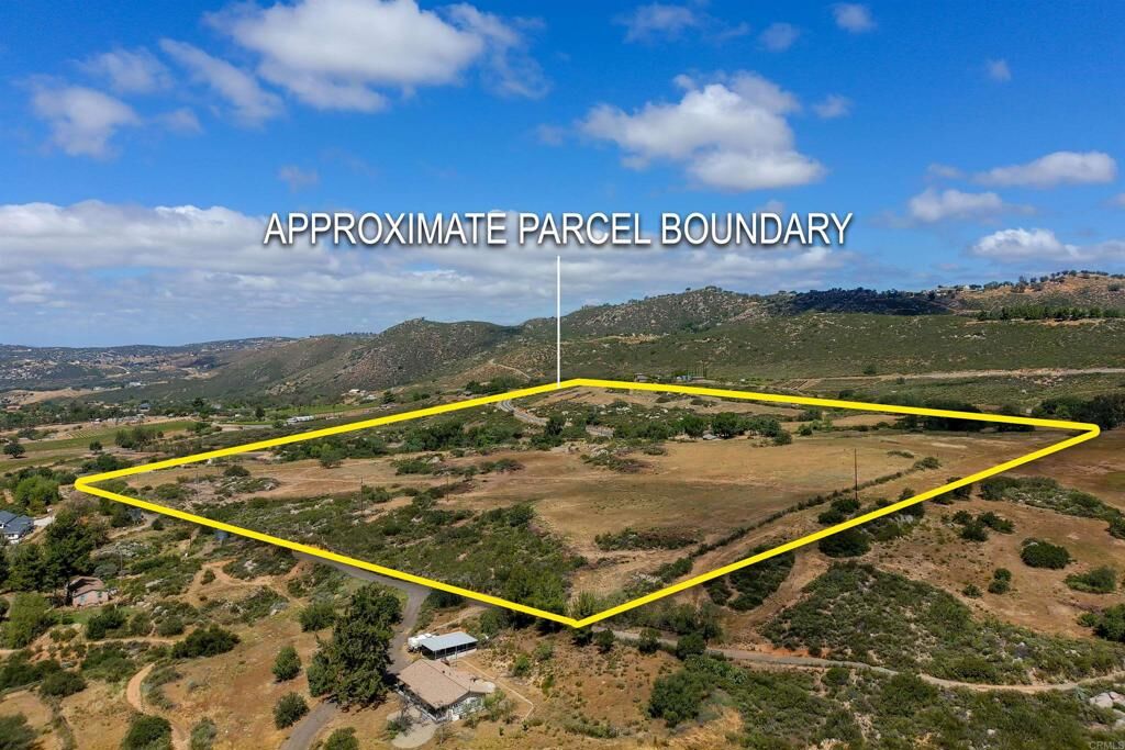 Property Photo:  25561 E Old Julian Highway  CA 92065 