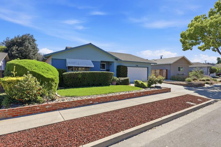 Property Photo:  1564 Mallard Way  CA 94087 