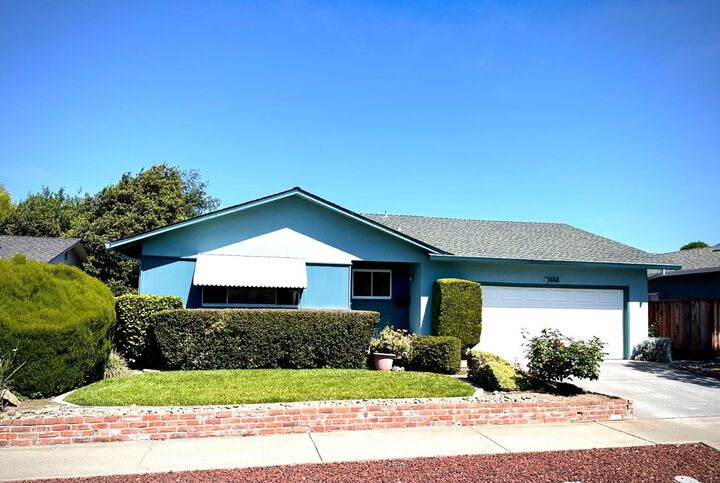 Property Photo: 1564 Mallard Way CA 94087
