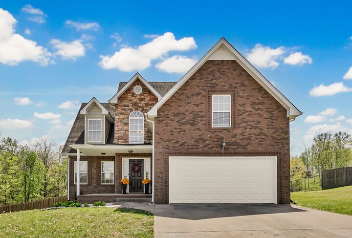 Property Photo:  1448 Rustys Ln  TN 37042 