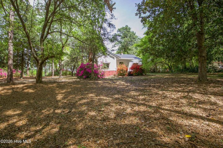 Property Photo:  701 E Main Street  NC 28315 