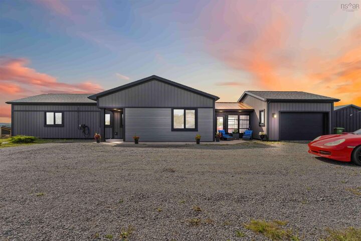 Property Photo: 1144 Avondale Road NS B0N 2A0