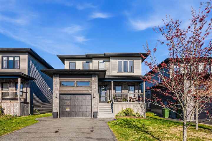 Property Photo: 40 Innsbrook Way NS B4B 0X6