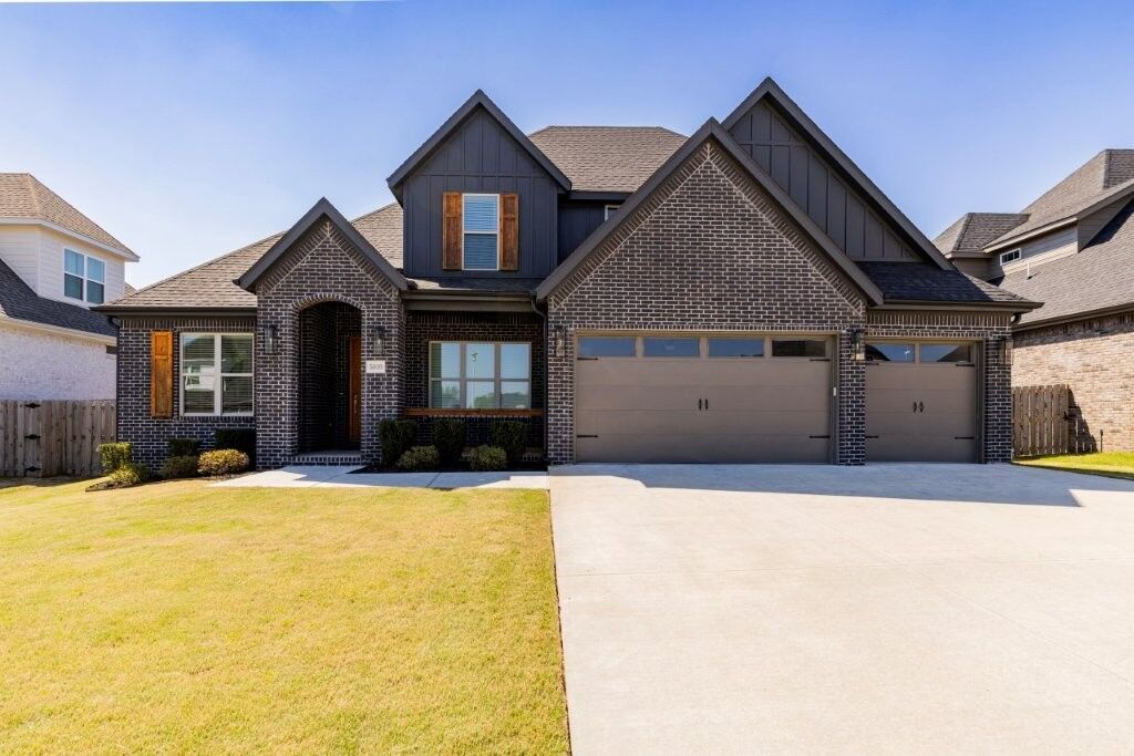 Property Photo:  5910 SW Dryden Road  AR 72713 