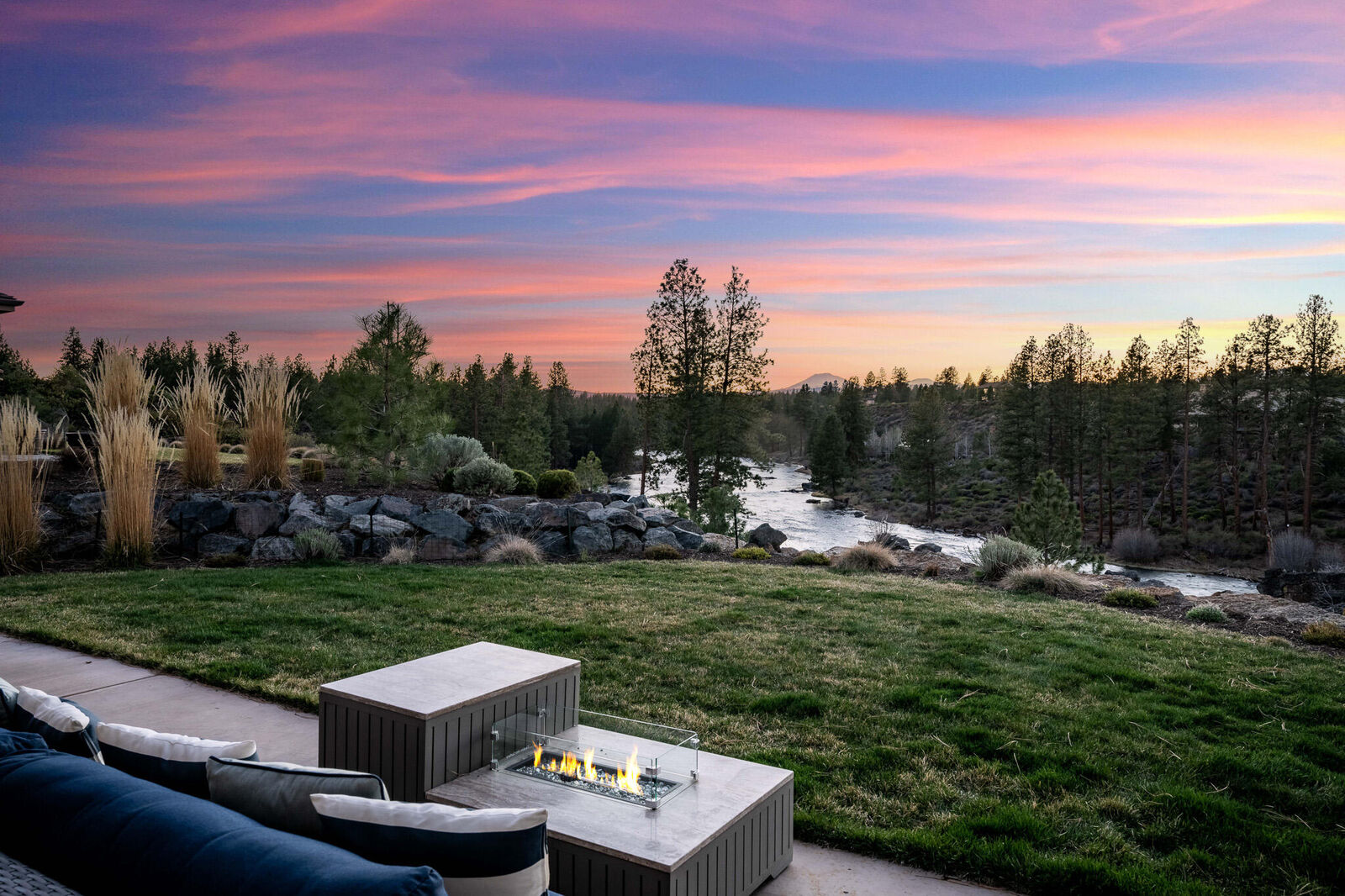 Property Photo:  60871 River Rim Drive  OR 97702 