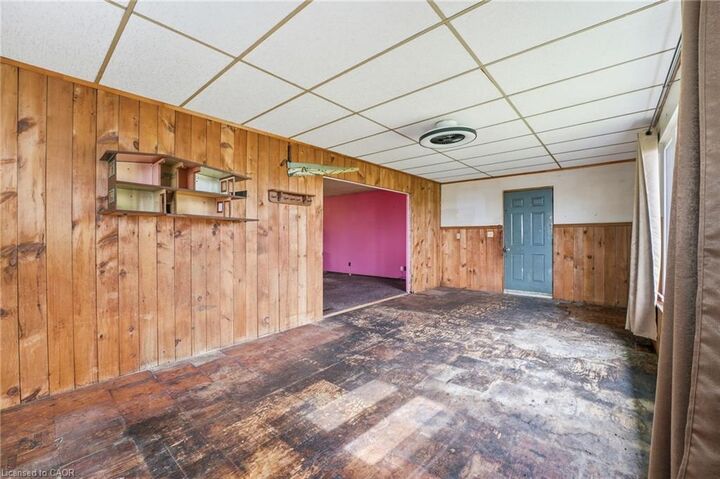 Property Photo:  2091 6th Concession Road W  ON N0B 1L0 