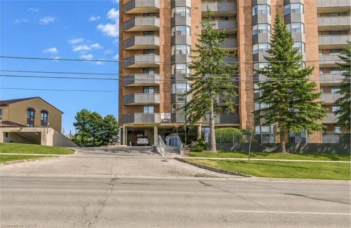Property Photo:  3845 Lakeshore Boulevard W 804  ON M8W 4Y3 