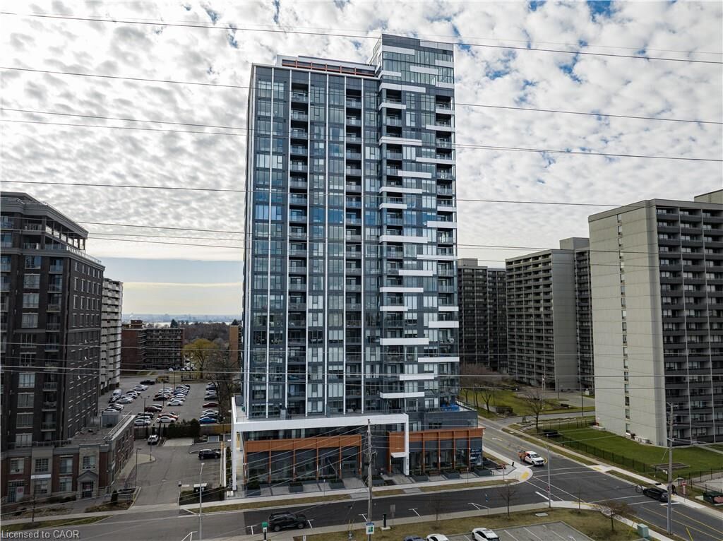 Property Photo:  500 Brock Avenue 201  ON L7S 0A5 