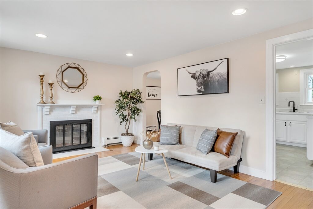 Property Photo:  24 Ledgelawn Ave  MA 02420 