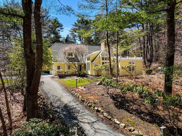 Property Photo:  16 Beaver Pond Rd  MA 01915 