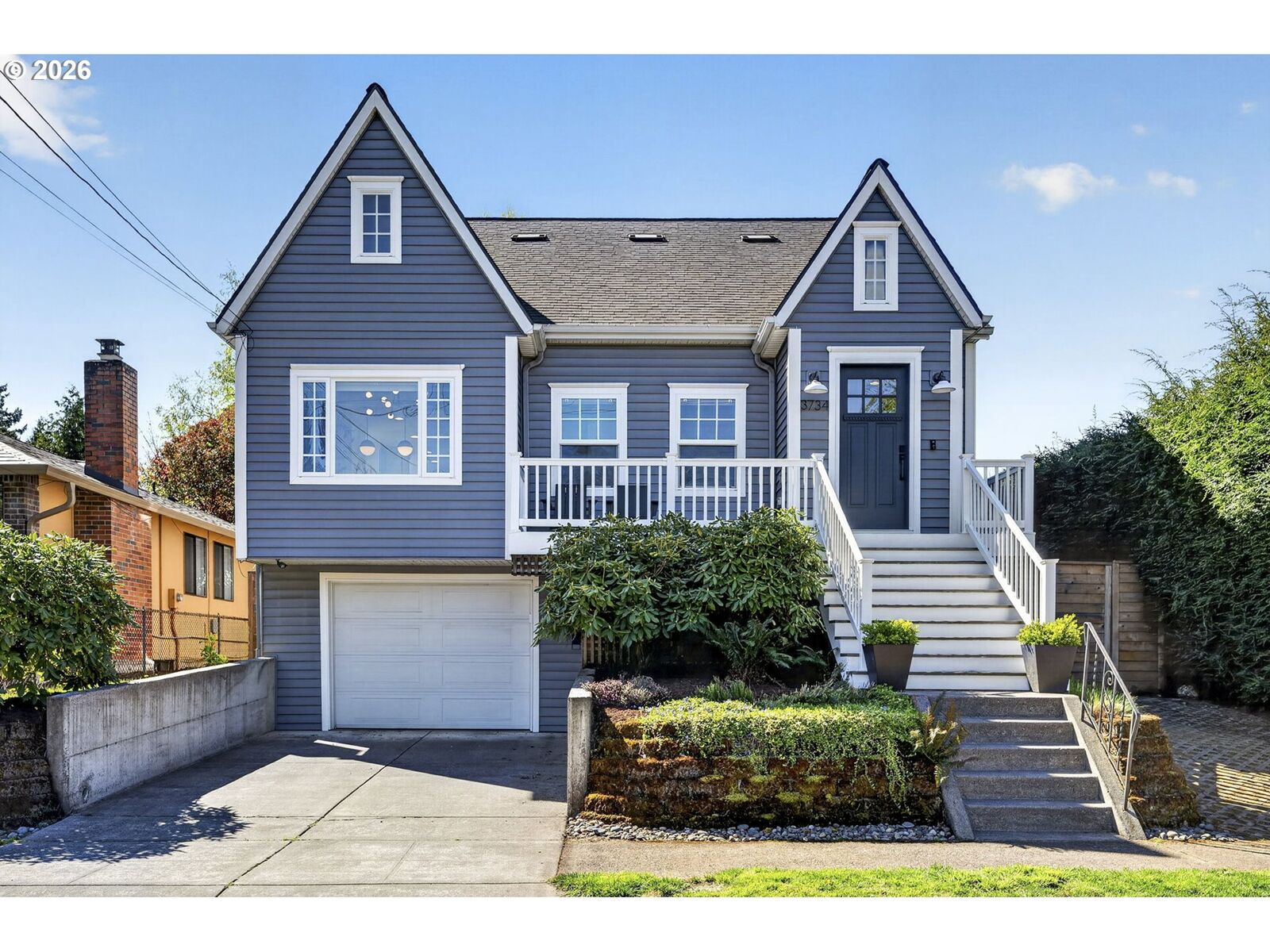 Property Photo: 3734 SE Rex St OR 97202