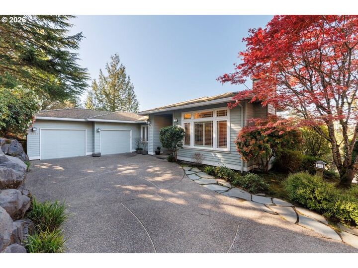 Property Photo:  2212 NW Pinnacle Dr  OR 97229 