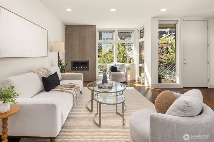 Property Photo:  3446 B  22nd Avenue W  WA 98199 