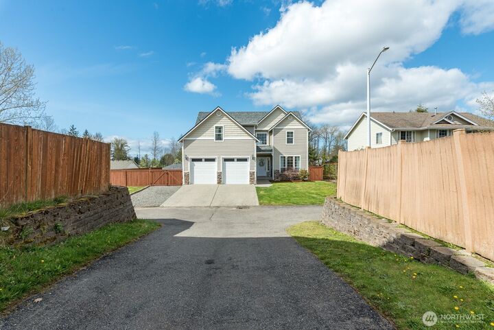 Property Photo: 6218 80th Avenue NE WA 98270