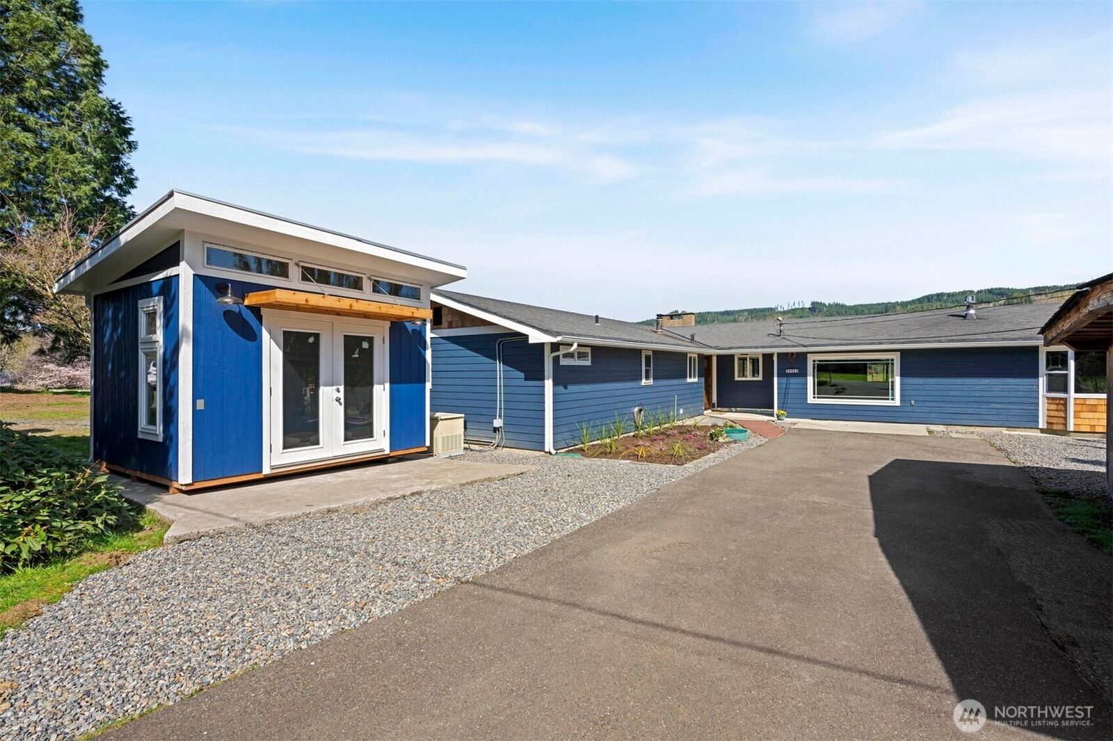 Property Photo:  36422 SE 56th Street  WA 98024 