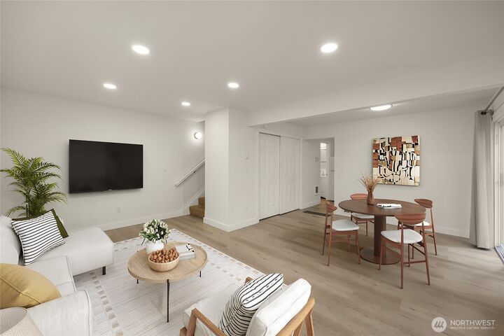 Property Photo:  12211 SE 59th Street 61  WA 98006 