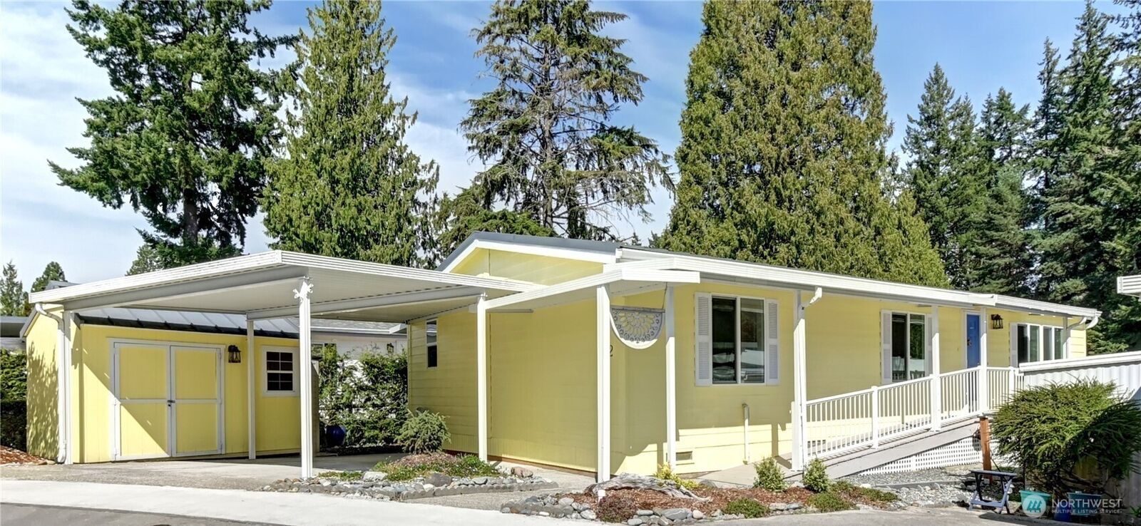 Property Photo:  23825  15th Avenue SE 22  WA 98021 