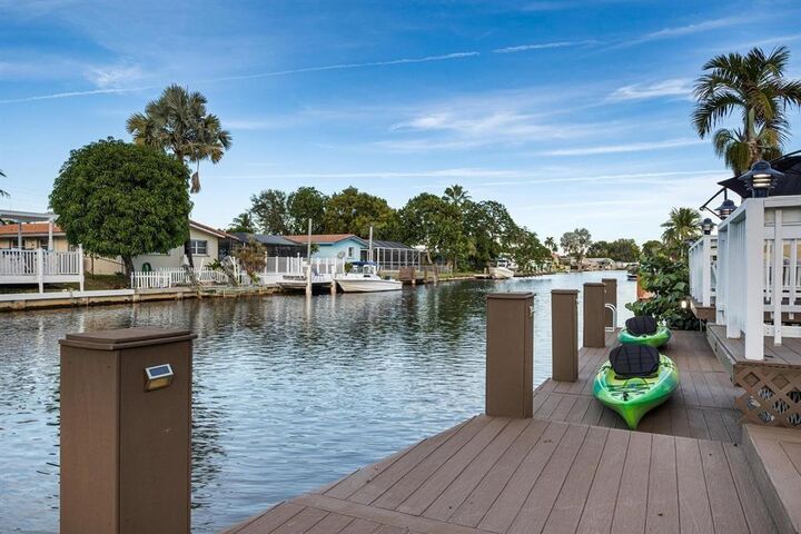 Property Photo: 1419 NE 57th Street FL 33334