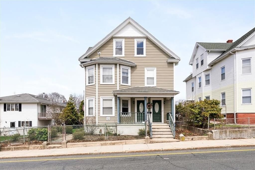 Property Photo:  52 John Street  RI 02864 