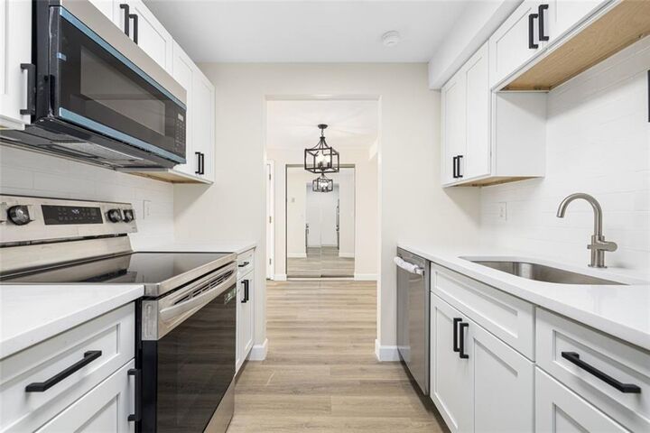 Property Photo: 36 Cowesett Avenue 4 RI 02893