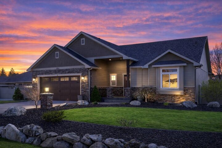 Property Photo: 202 E Alexa Ct WA 99208