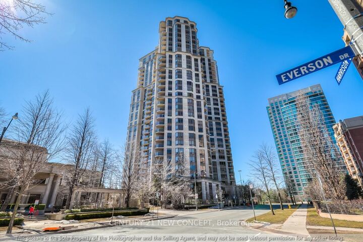 78 Harrison Garden Boulevard 204 — photo 1