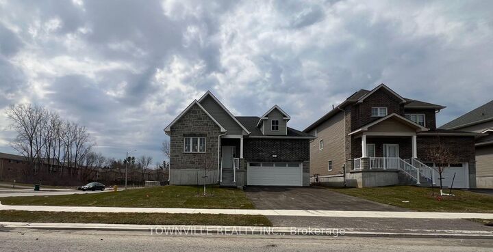 3 Bradden Crescent — photo 1
