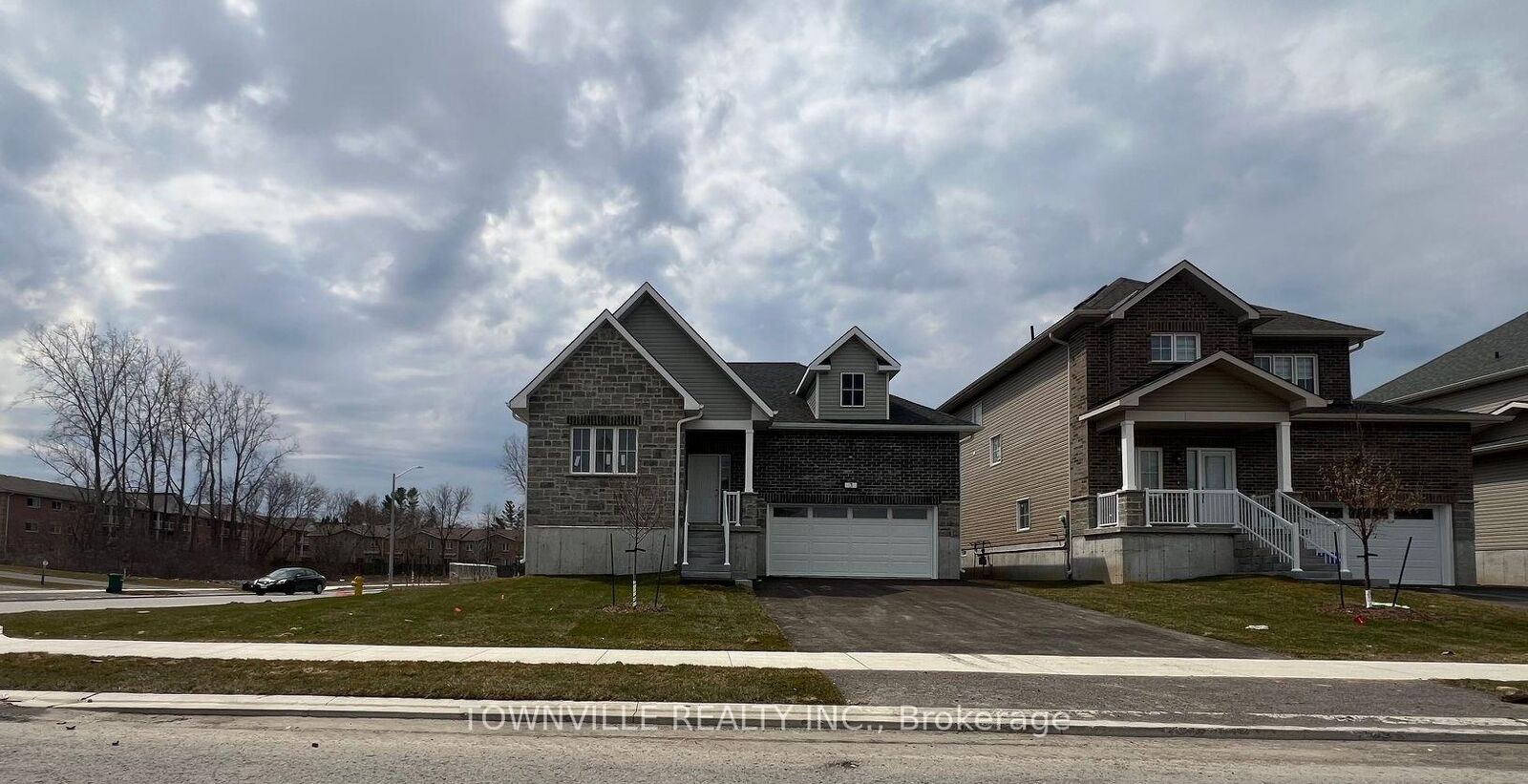 Property Photo: 3 Bradden Crescent ON K8N 0T8