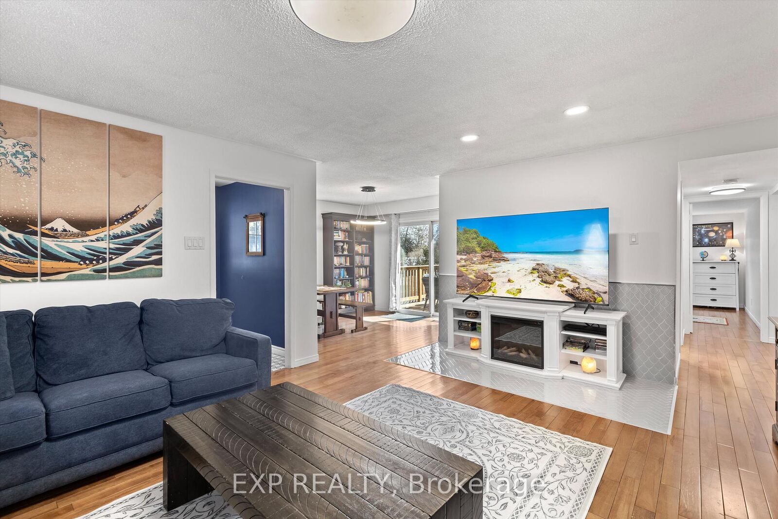 Property Photo:  34 Connor Drive  ON L4A 7X3 