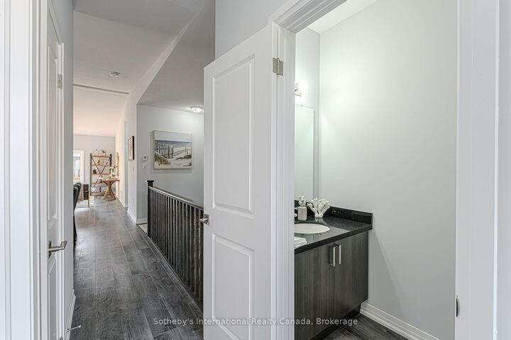 Property Photo: 550 Grey Street 20 ON N3S 0C4