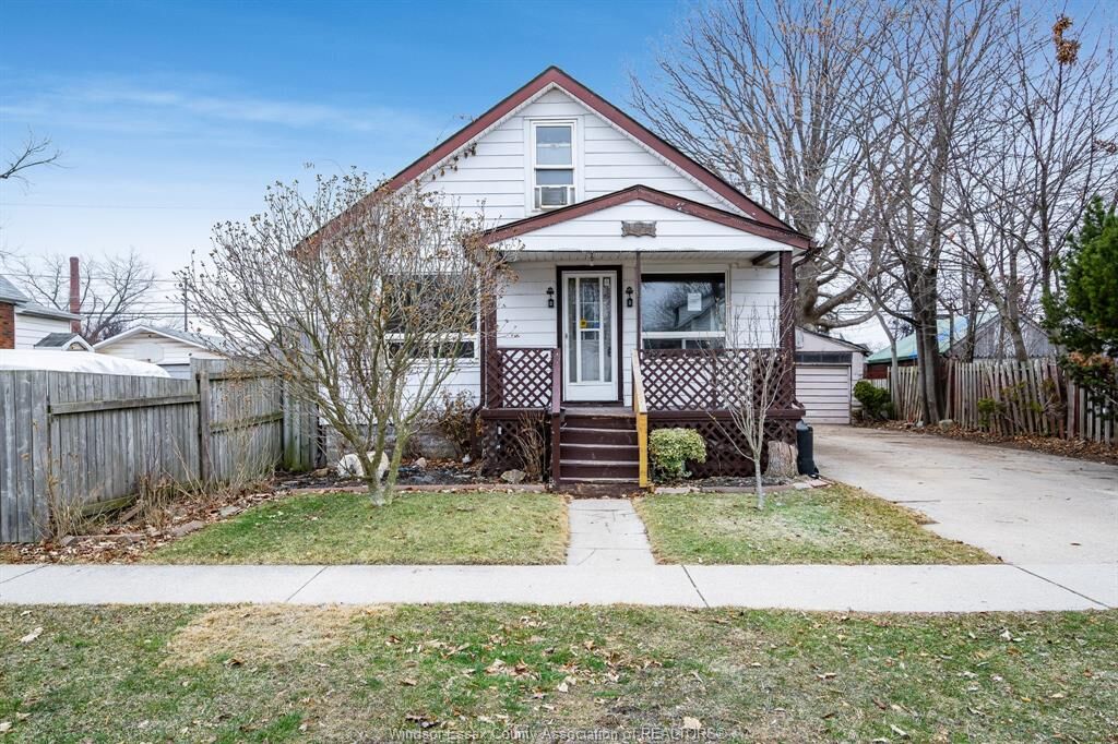 Photo de la propriété:  1541 Albert  ON N8Y 3R3 